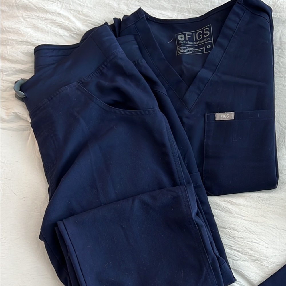 Figs navy set